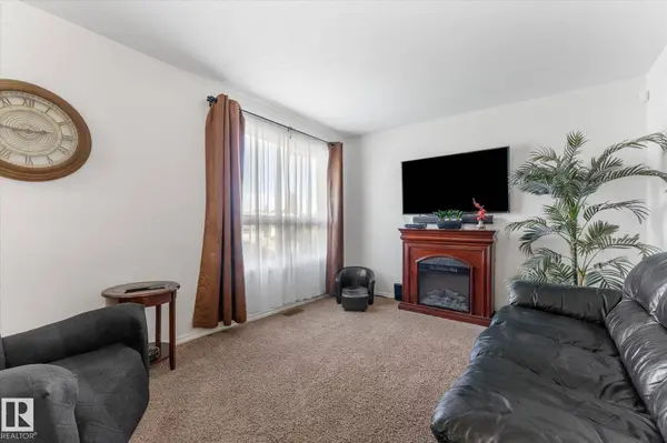 309 NORTHGATE TC NW, Edmonton, AB T5E 3E3
