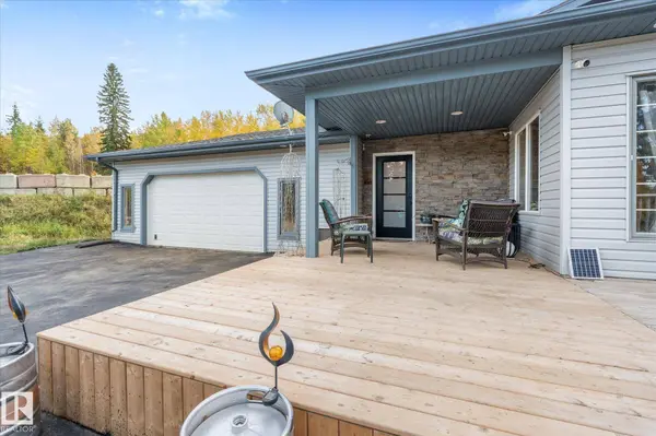 54426 RGE ROAD 15, Rural Lac Ste. Anne County, AB T0E 1V0