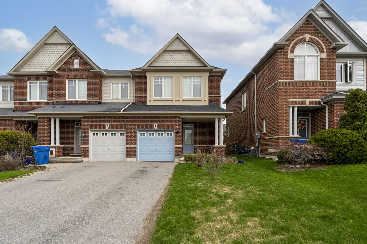 1 Thatcher Cres, East Gwillimbury, ON L9N 0B9
