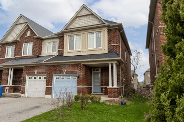 1 Thatcher Cres, East Gwillimbury, ON L9N 0B9