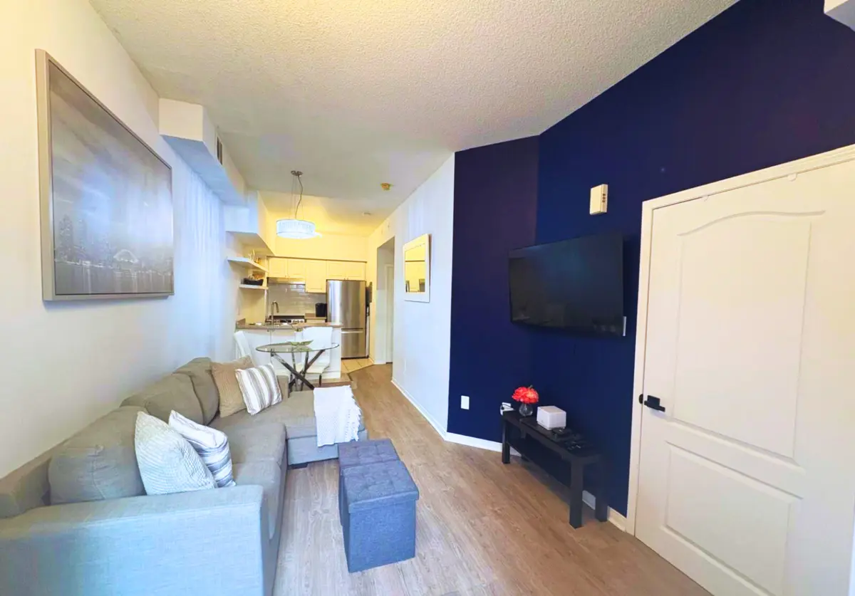 601 Shoreline Dr #145, Mississauga, ON L5B 4J9