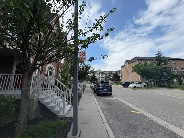 601 Shoreline Dr #145, Mississauga, ON L5B 4J9