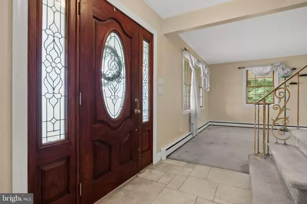 140 S ELMWOOD RD S, Marlton, NJ 08053