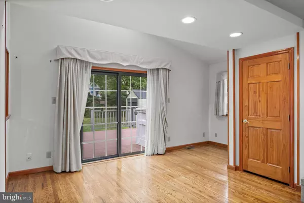 1108 CRANE DR, Cherry Hill, NJ 08003