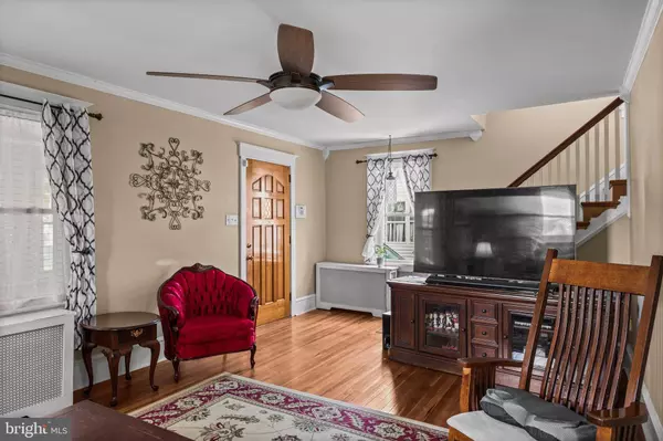 25 W ELBON RD, Brookhaven, PA 19015