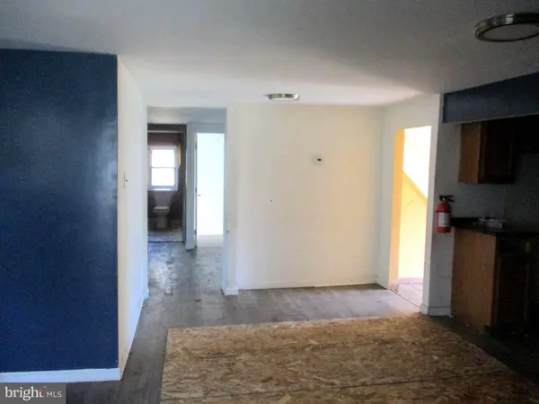 65 MACARTHUR AVE, Franklinville, NJ 08322