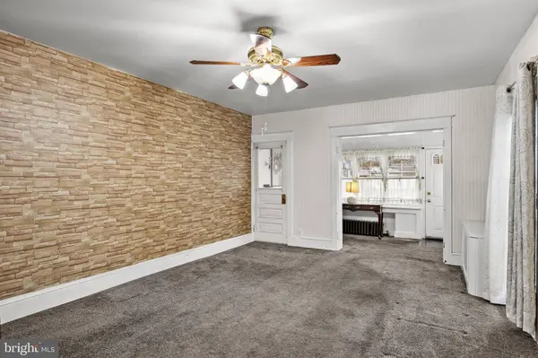 7428 PALMETTO ST, Philadelphia, PA 19111