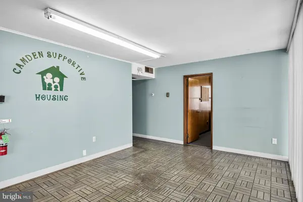 122 HADDON AVE, Collingswood, NJ 08108