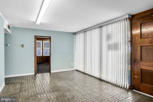 122 HADDON AVE, Collingswood, NJ 08108