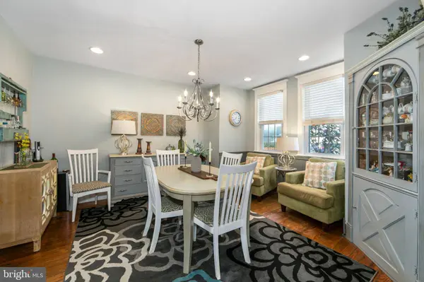 10 S LENOLA RD, Moorestown, NJ 08057