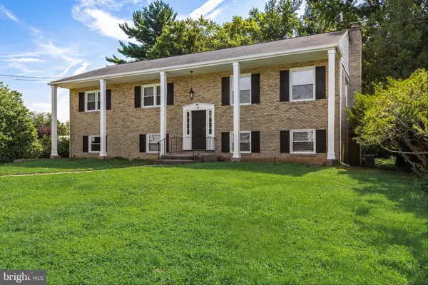 20 MEADOW RD, Pennsville, NJ 08070