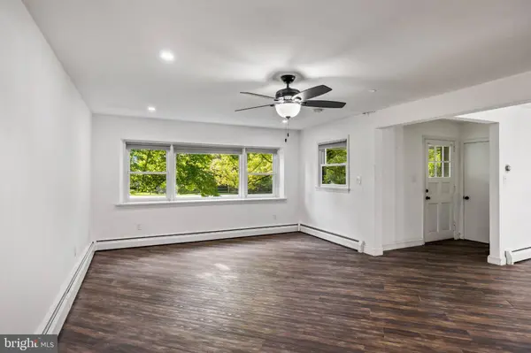 804 FOREST LN, Malvern, PA 19355