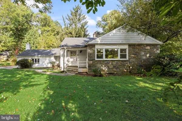 804 FOREST LN, Malvern, PA 19355