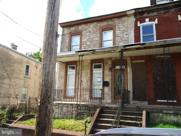 350 PARKER ST, Chester, PA 19013