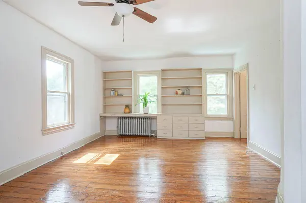 315 CHESTNUT ST, Moorestown, NJ 08057