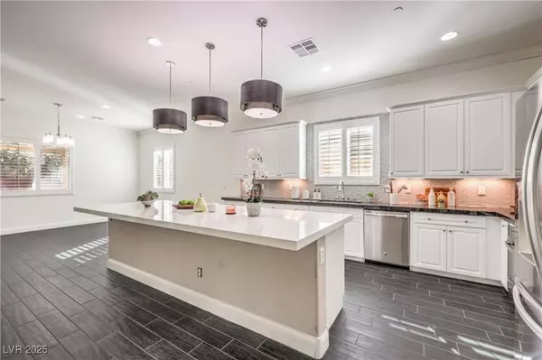 933 Everest Peak AVE, Henderson, NV 89012