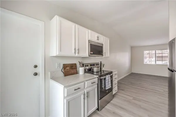 1713 Barrel Cactus CT, Las Vegas, NV 89108