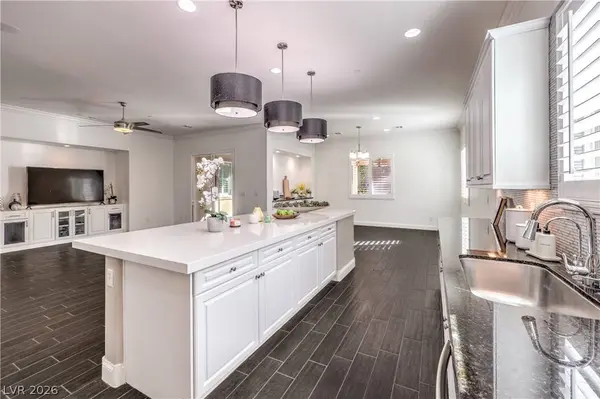 933 Everest Peak AVE, Henderson, NV 89012