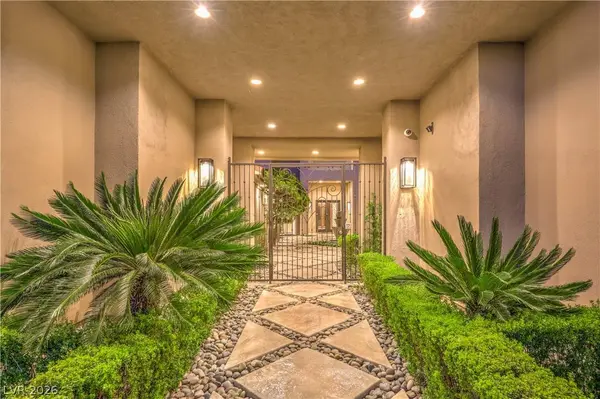 9704 Highridge DR, Las Vegas, NV 89134