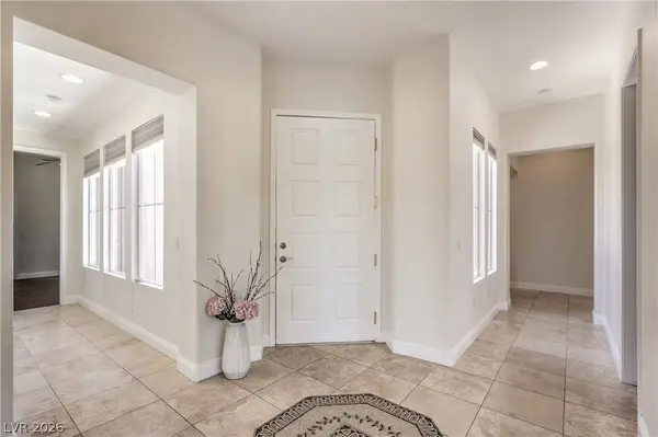 2492 Hollow Rock CT, Las Vegas, NV 89135