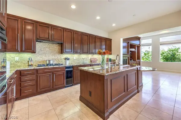 2492 Hollow Rock CT, Las Vegas, NV 89135