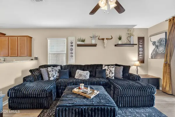 4528 W CRESCENT Road, San Tan Valley, AZ 85144