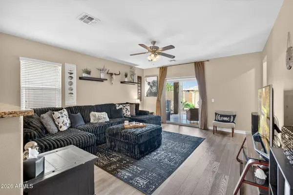 4528 W CRESCENT Road, San Tan Valley, AZ 85144