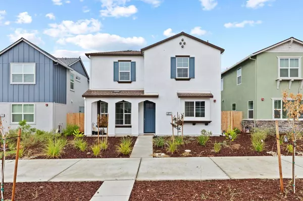 1077 Martin ST, Winters, CA 95694