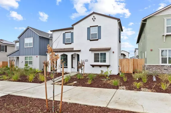 1077 Martin ST, Winters, CA 95694