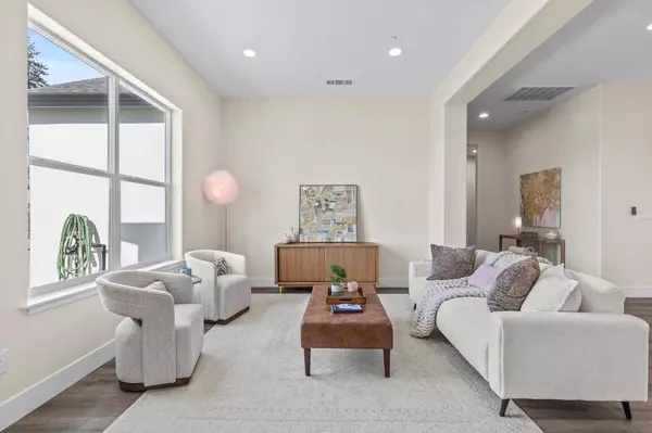 6148 Ripley LN, Paradise, CA 95969