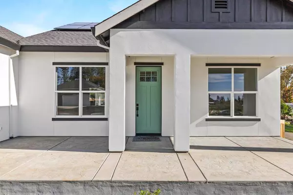 6148 Ripley LN, Paradise, CA 95969