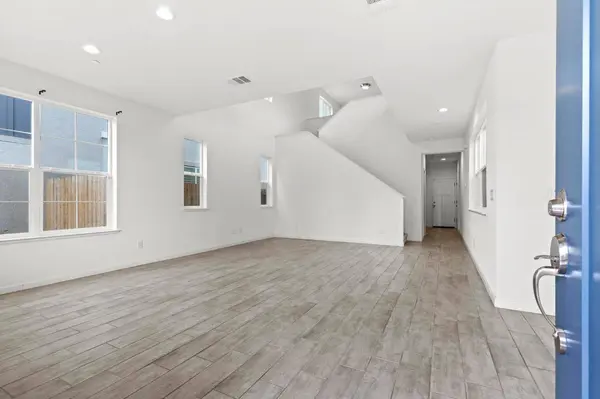 1077 Martin ST, Winters, CA 95694