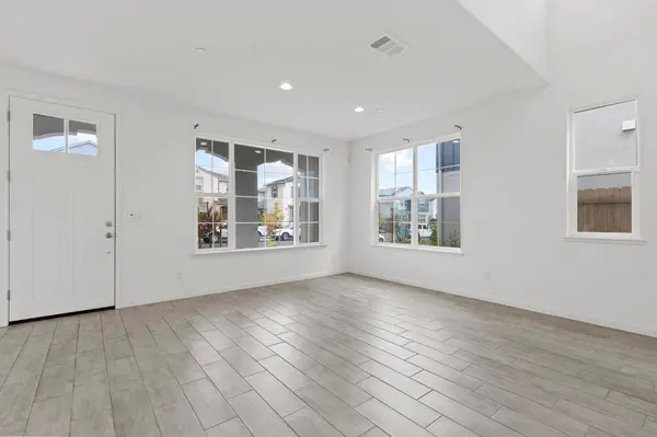 1077 Martin ST, Winters, CA 95694
