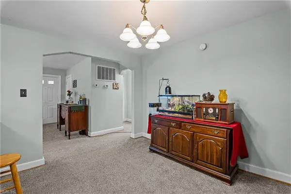 8546 Old Ocean View RD, Norfolk, VA 23503