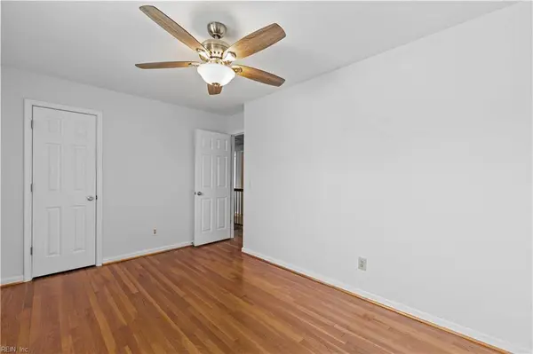 3 Fort Worth ST, Hampton, VA 23669