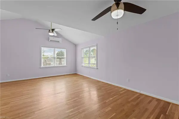 3 Fort Worth ST, Hampton, VA 23669