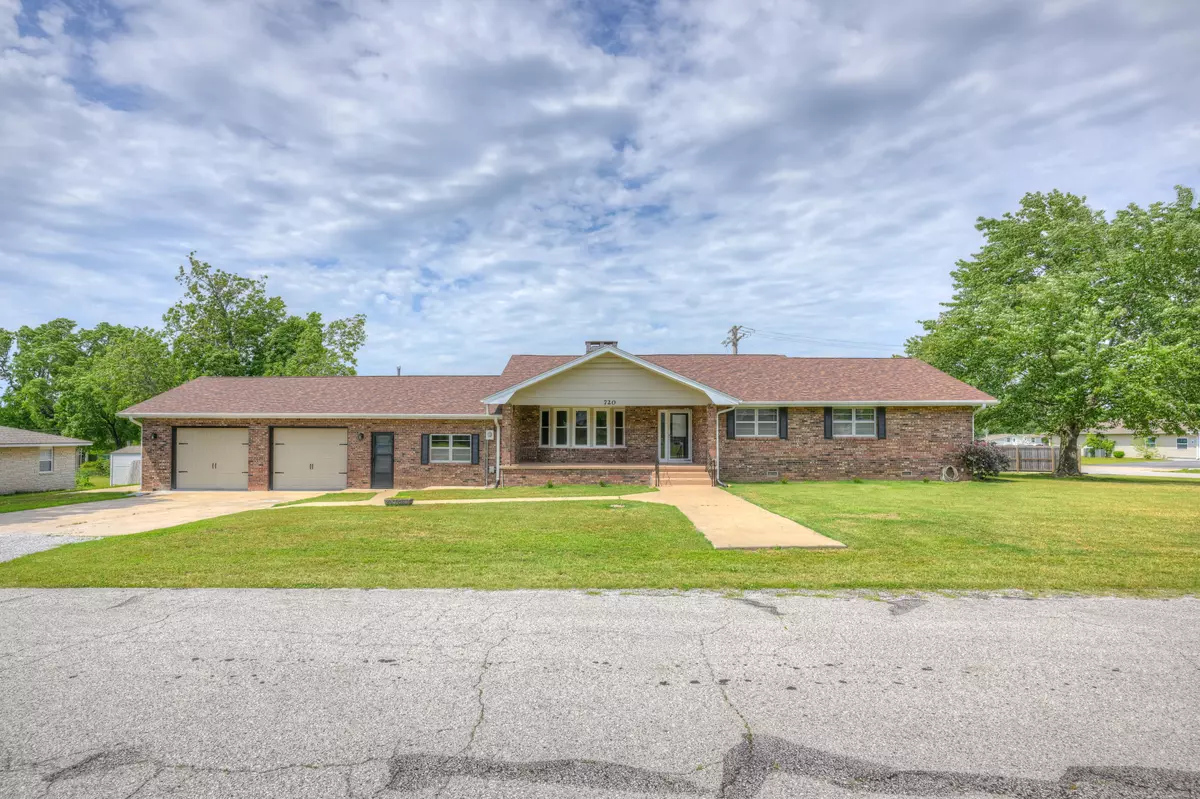 Carl Junction, MO 64834-9432,720 Sheridan Ave