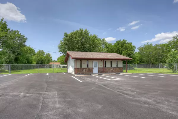 Joplin, MO 64801-3038,302 S Maiden Ln