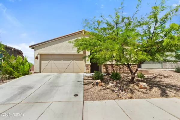 13989 E Golden Oaks Road, Vail, AZ 85641