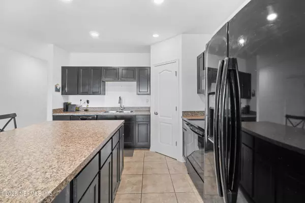 10553 MADRONE COVE CT #46, Jacksonville, FL 32218