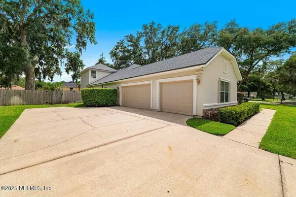 3156 SCENIC OAKS DR, Jacksonville, FL 32226