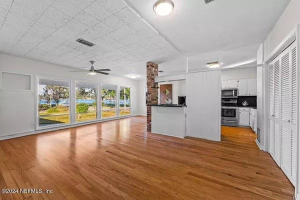 407 W 70TH ST, Jacksonville, FL 32208