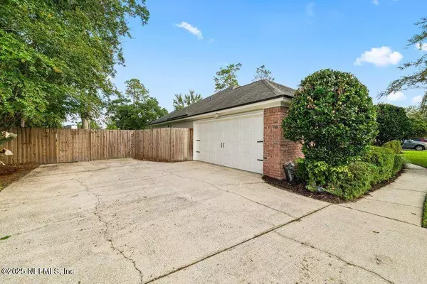 1722 HEATHERWOOD DR, St. Johns, FL 32259