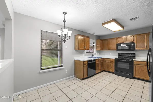 12467 E SWALLOW HAWK CT, Jacksonville, FL 32225