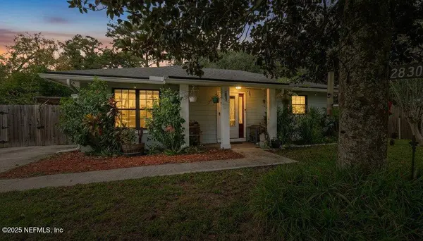2830 PARR CT W, Jacksonville, FL 32216
