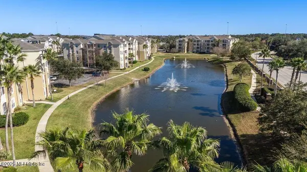 7801 POINT MEADOWS DR #2302, Jacksonville, FL 32256