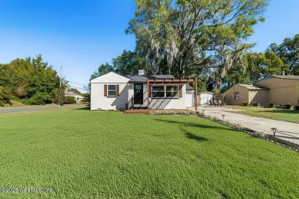2811 LAKE SHORE BLVD, Jacksonville, FL 32210