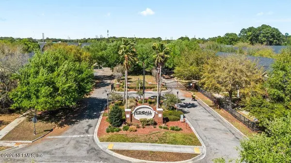1523 FIELDVIEW DR, Jacksonville, FL 32225