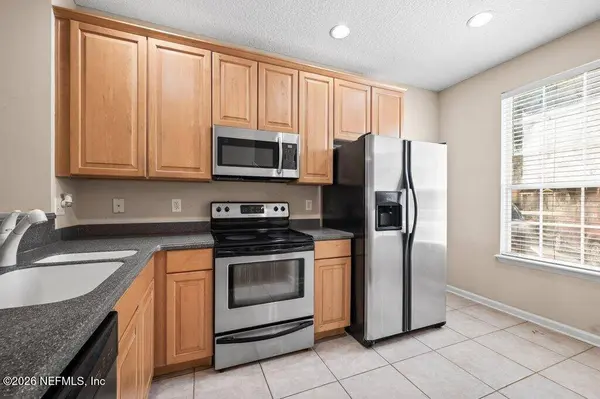 1523 FIELDVIEW DR, Jacksonville, FL 32225