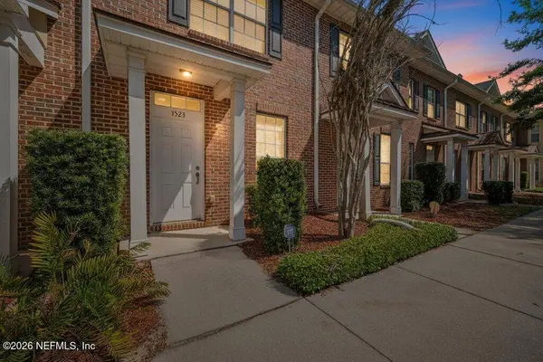 1523 FIELDVIEW DR, Jacksonville, FL 32225